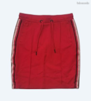 Jupe rouge (image 1)