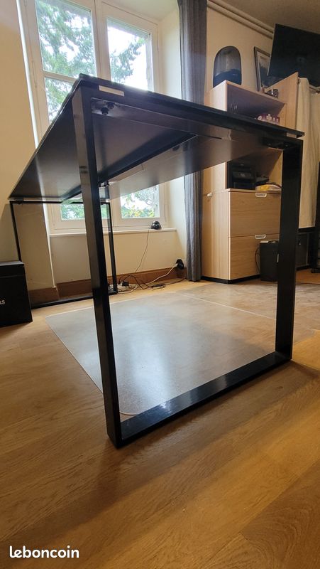 Bureau design en verre noir (image 2)