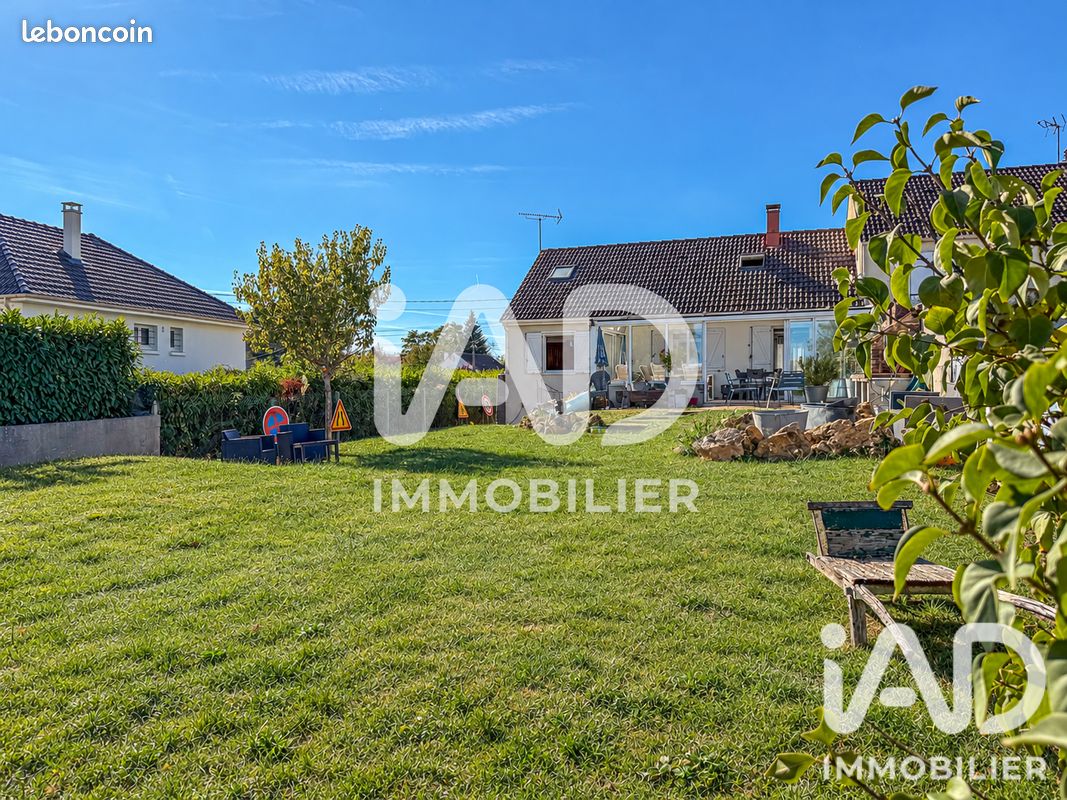 Maison 6 pièces 104 m² · à Mouroux · 104 m² · 329 000 €