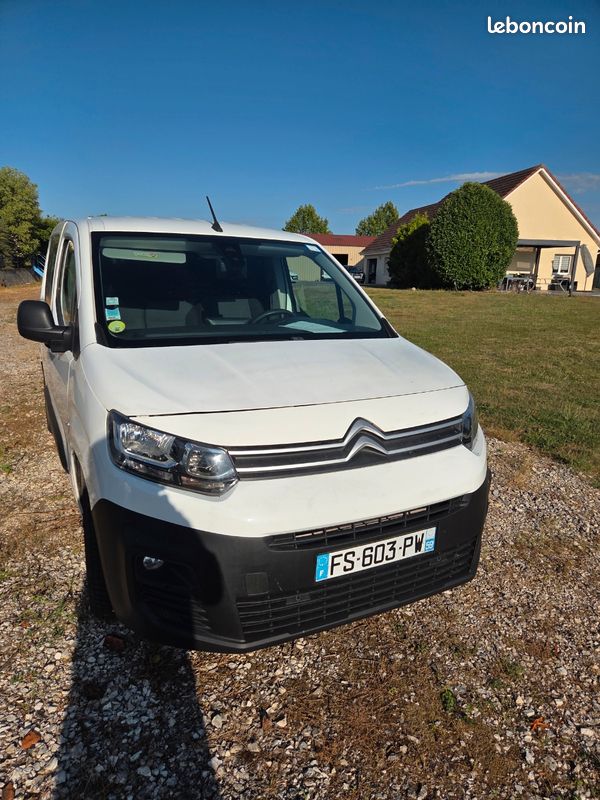 Berlingo fourg 650 kg bleuhdi 100 (image 2)