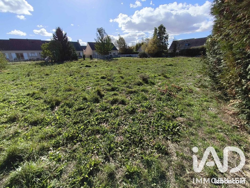 Terrain 1562 m² · à Bailleau-l'Évêque · 1 562 m² · 82 300 €