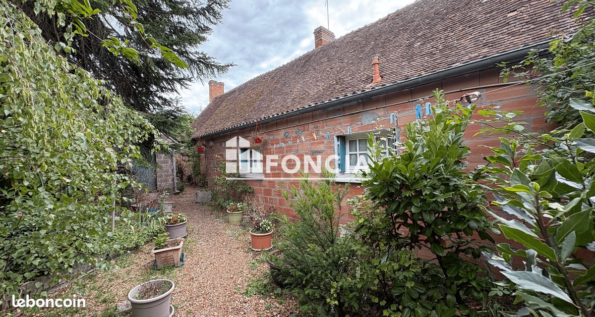Maison 6 pièces 133 m² · à Tuffé Val de la Chéronne · 133 m² · 110 040 €
