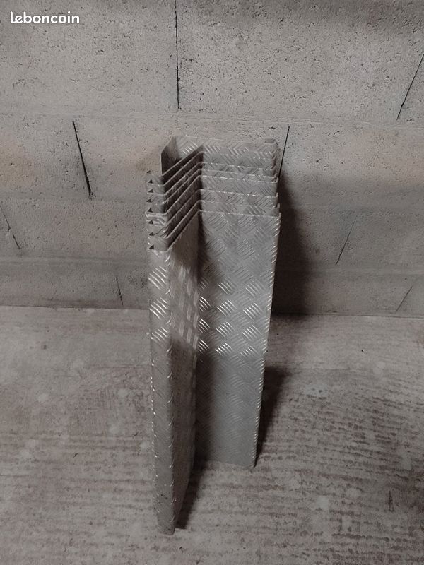 Escalier de meunier avec contre marche tôle aluminium (image 3)