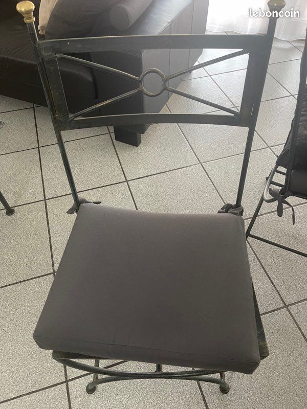 6 chaises en fer forgés (image 1)