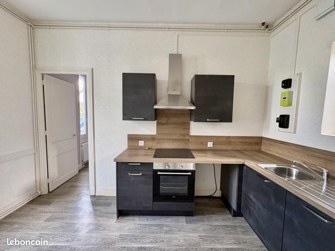 Appartement 2 pièces 44 m² · à Roanne · 44 m² · 435 €