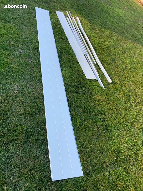Lambris pvc sous gouttière (image 1)