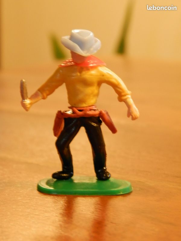 Vintage Enorme Lot De Cow Boy Et D'indiens Cofalu 18