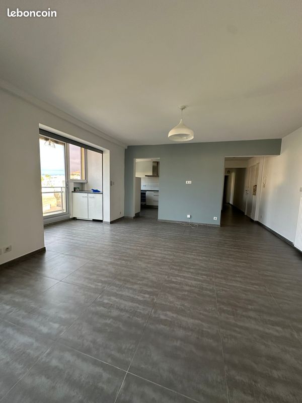 Appartement 3 pièces 72 m² · à Hyères · 72 m² · 1 159 €/mois