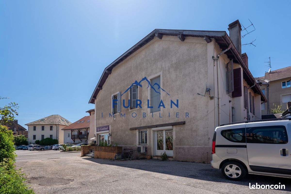 Appartement 9 pièces 180 m² · à Culoz-Béon · 180 m² · 22 552 €