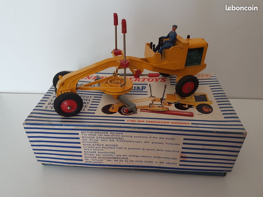 DINKY TOYS roue pour profileur Richier