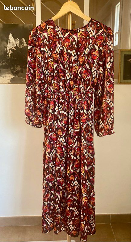 Robe longue, Rue des abbesses Vêtements