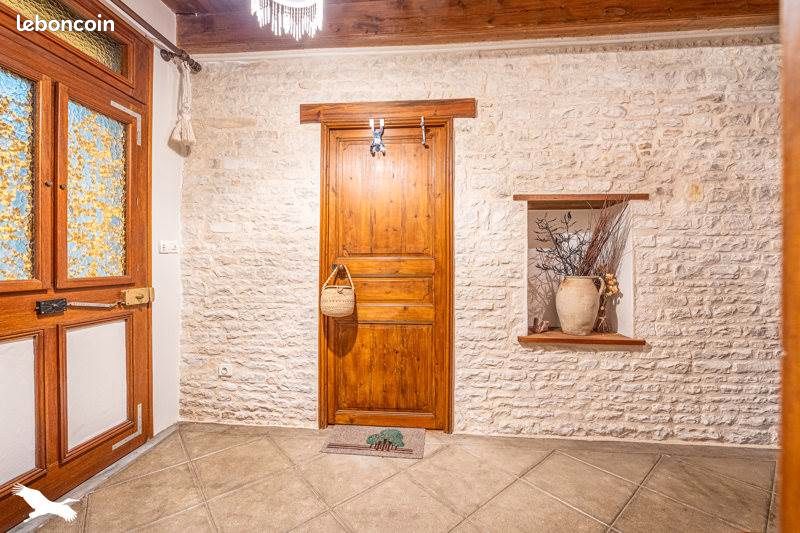 Maison 6 pièces 136 m² · à Saint-Hilaire-la-Palud · 136 m² · 254 880 €