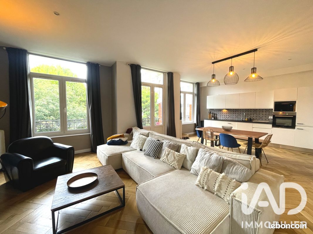 Appartement 3 pièces 82 m² · à La Madeleine · 82 m² · 1 704 €/mois