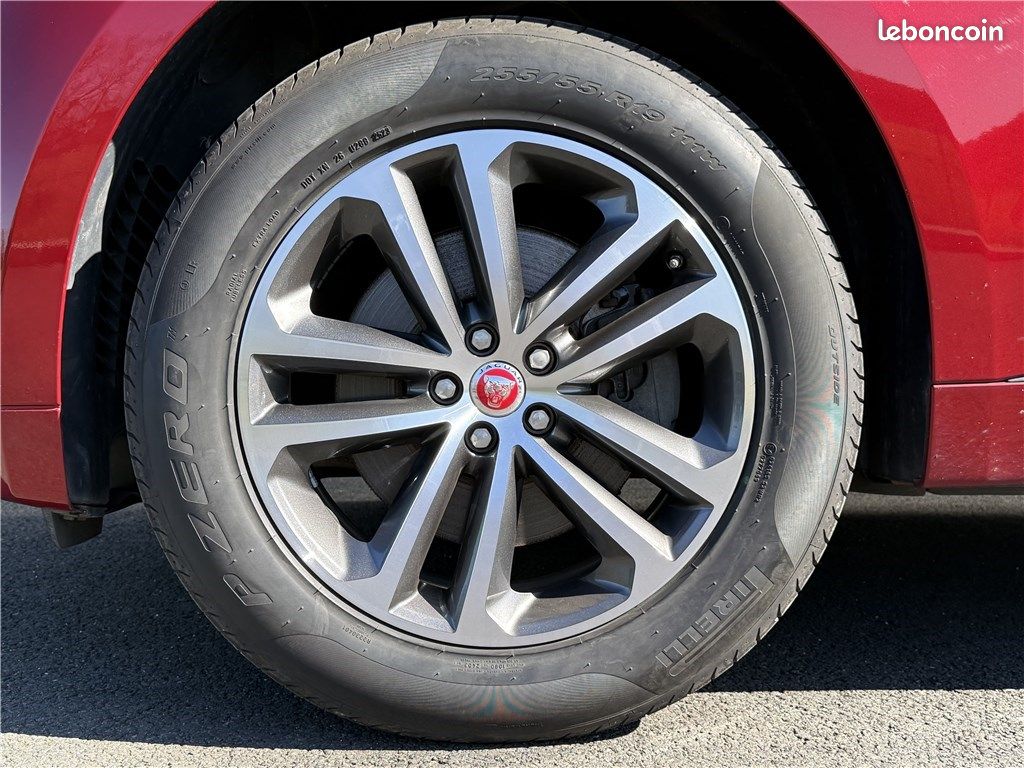 Jaguar F-Pace V6 3.0 D - 300 CH AWD BVA8 R-Sport (image 4)