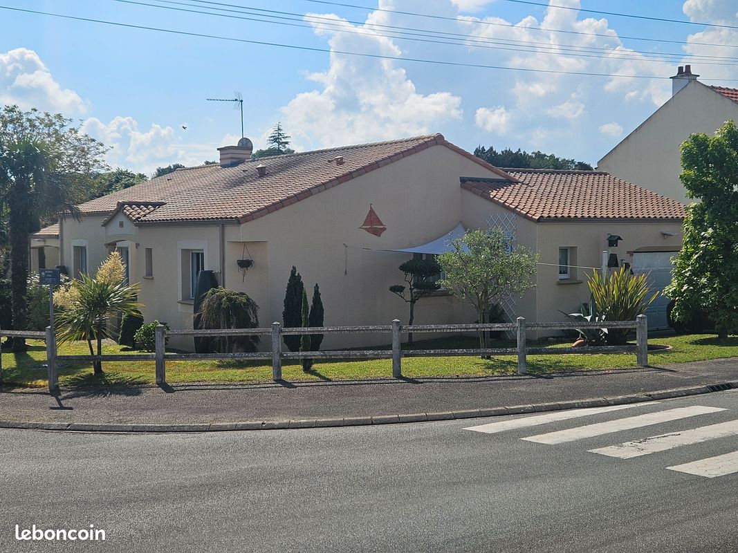 Maison 6 pièces 120 m² · à Port-Saint-Père · 120 m² · 330 000 €