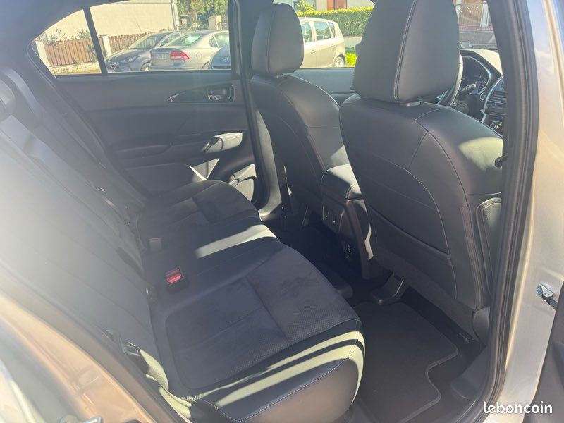 Mitsubishi Eclipse Cross 2.4 Mivec PHEV Twin Motor 4 WD (image 4)