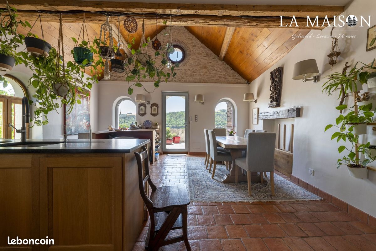 Maison 8 pièces 150 m² · à Plombières-lès-Dijon · 149,9 m² · 420 000 €