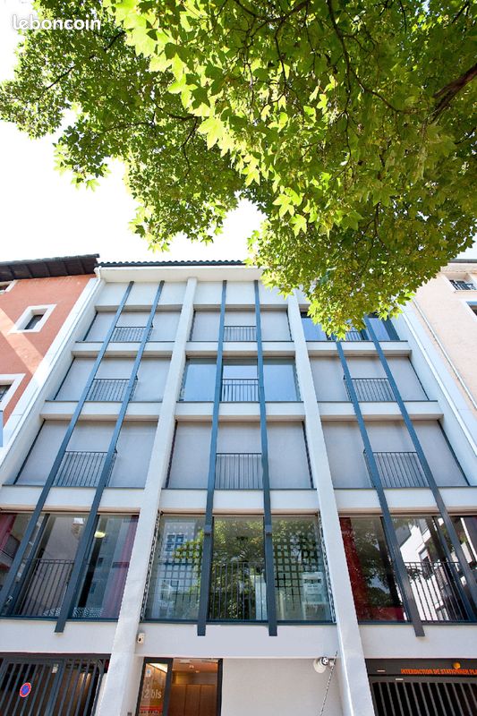 Appartement 1 pièce 18 m² · à Grenoble · 18 m² · 605 €