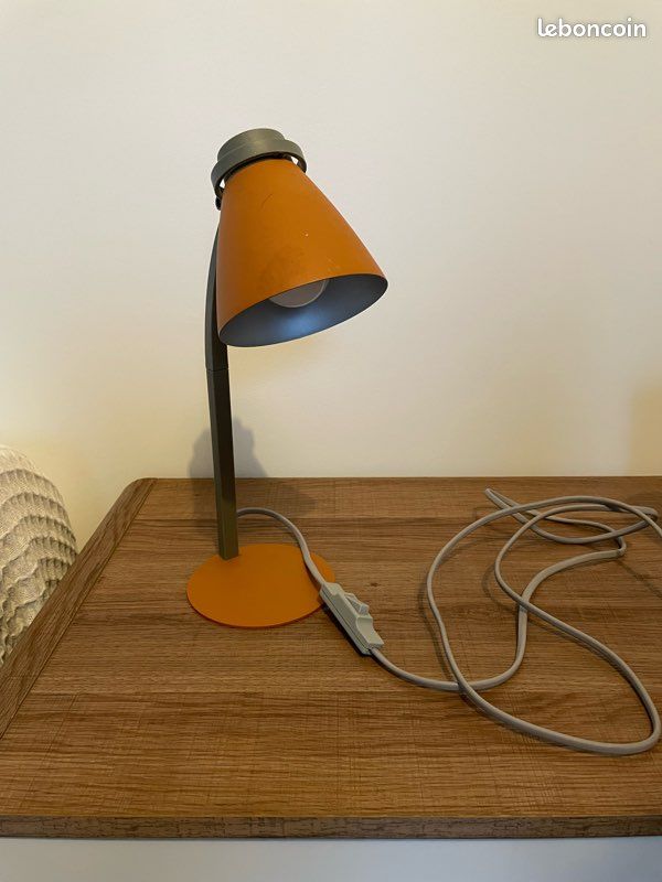 Lampe de bureau (image 1)