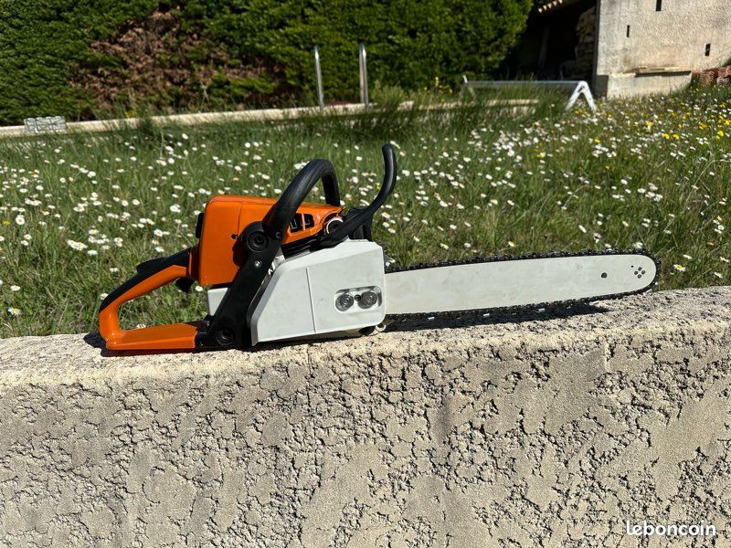 Tronçonneuse MS250 (image 2)