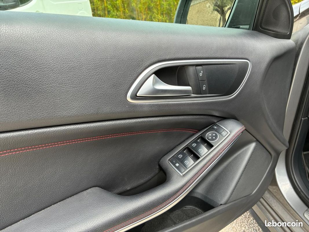 MERCEDES CLASSE A A45 AMG - 4Matic - PHASE 2 - Garantie 12 mois (image 23)