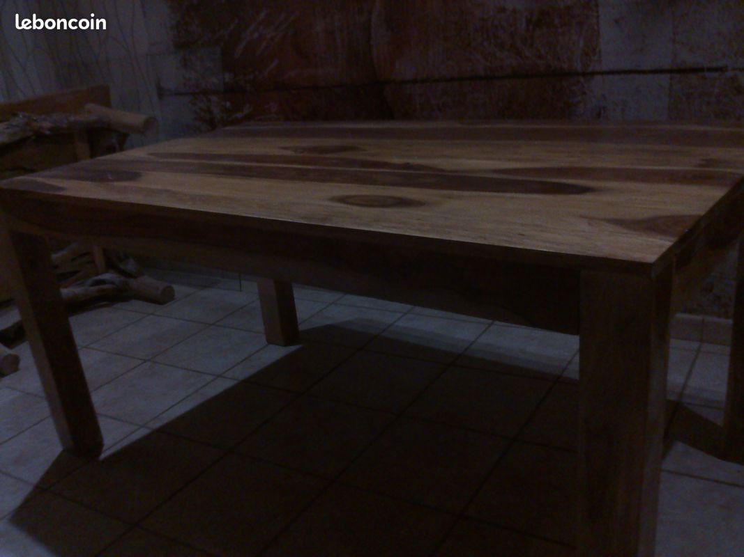 Table a manger massif (image 1)