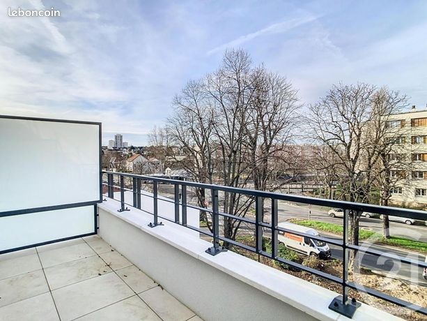 Studio 1 pièce 25 m²