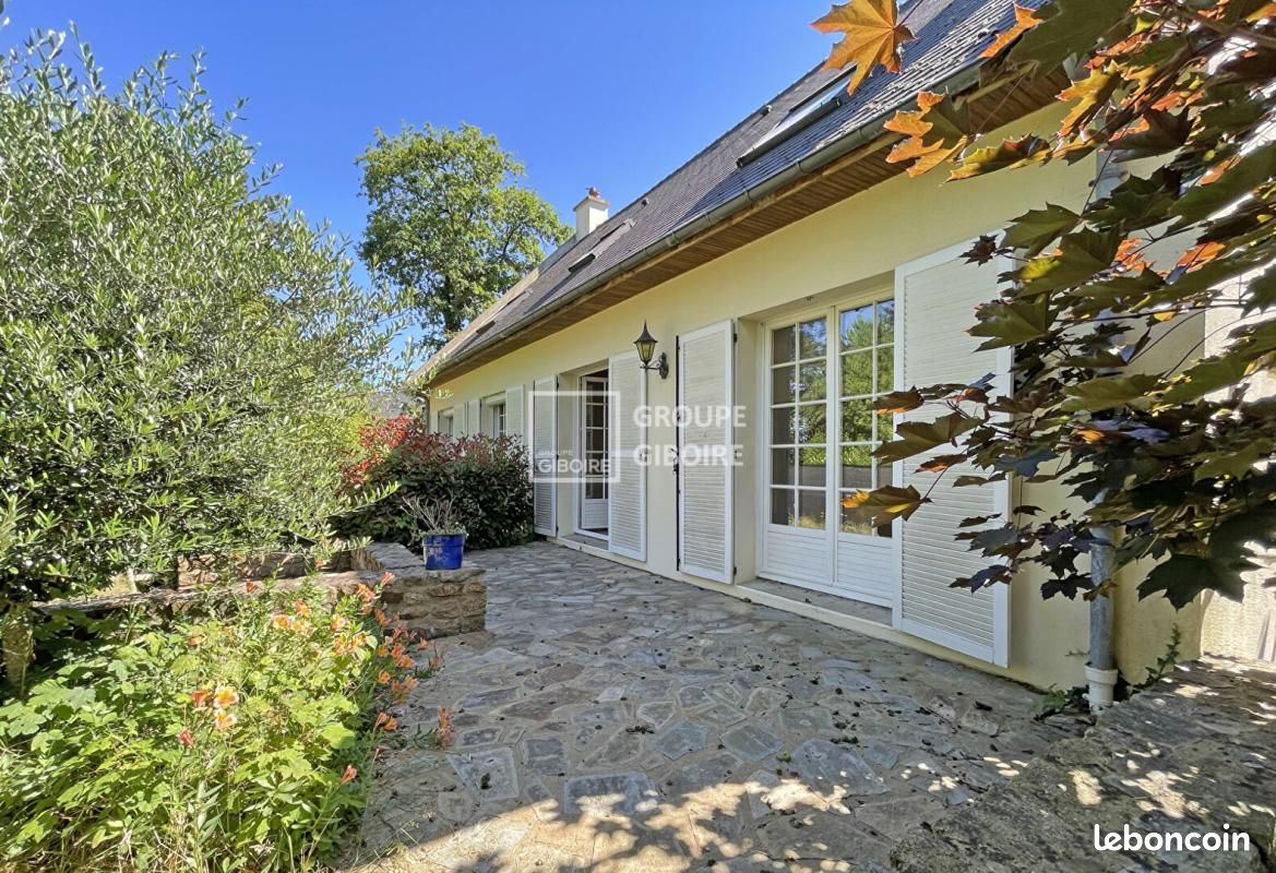 Maison 8 pièces 180 m² · à Saint-Grégoire · 180 m² · 596 000 €