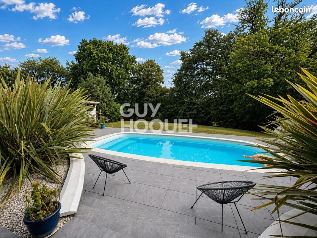 Maison 7 pièces 158 m² · à Béruges · 158 m² · 359 000 €
