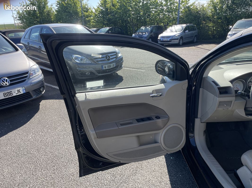 Dodge CALIBER 2.0 CRD SXT (image 6)