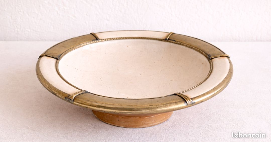 Plat décoratif oriental ancien – ivoire & cuivre – artisanal (image 2)