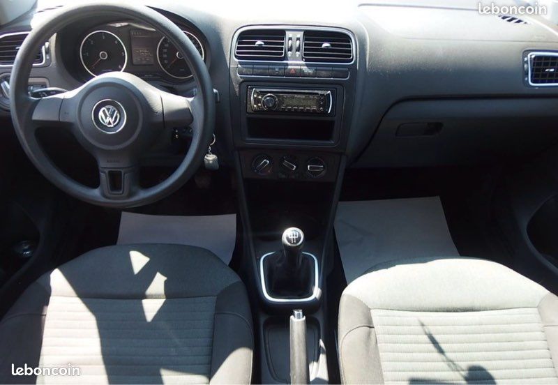 Volkswagen POLO 1.2 TDI 75CH FAP TRENDLINE (image 3)
