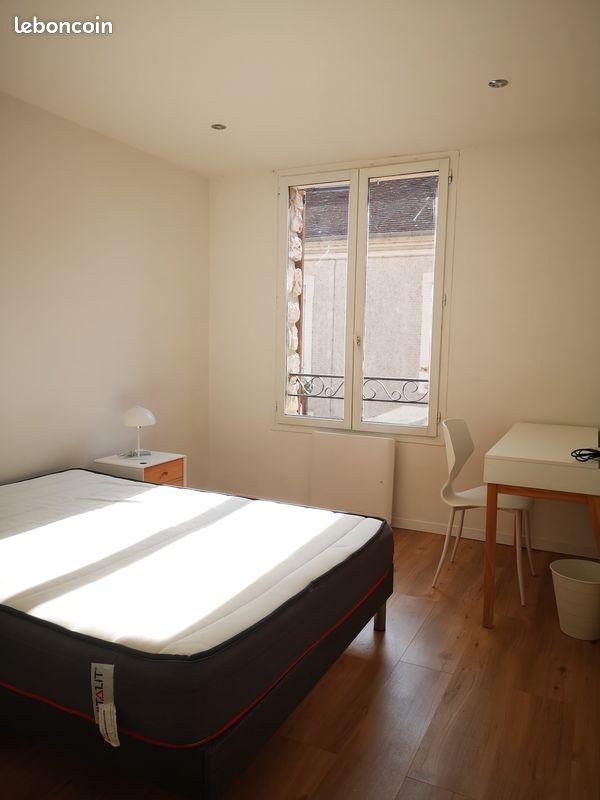Appartement 1 pièce 15 m² · à Moret-Loing-Et-Orvanne · 15 m² · 600 €