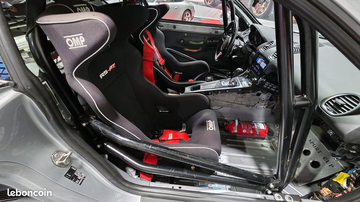PORSCHE 718 - CAYMAN SPORT CUP - PDK -1 290kg - IMMATRICULE -20 EXEMPLAIRES -ARCEAU - BACQUETS - PACK SPORT CHRONO PLUS - ECHAP. SPORT - (image 7)
