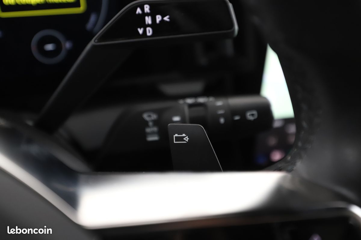 Renault Mégane E-Tech E-Tech EV60 Super Charge Iconic 220 ch (image 18)