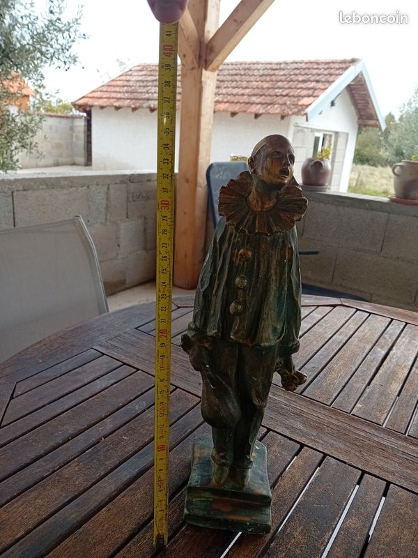 Ancienne sculpture pierrot en plâtre signé (image 1)