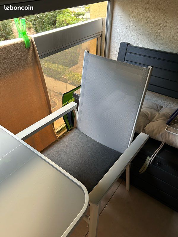 Table et chaises de jardin /balcon (image 5)