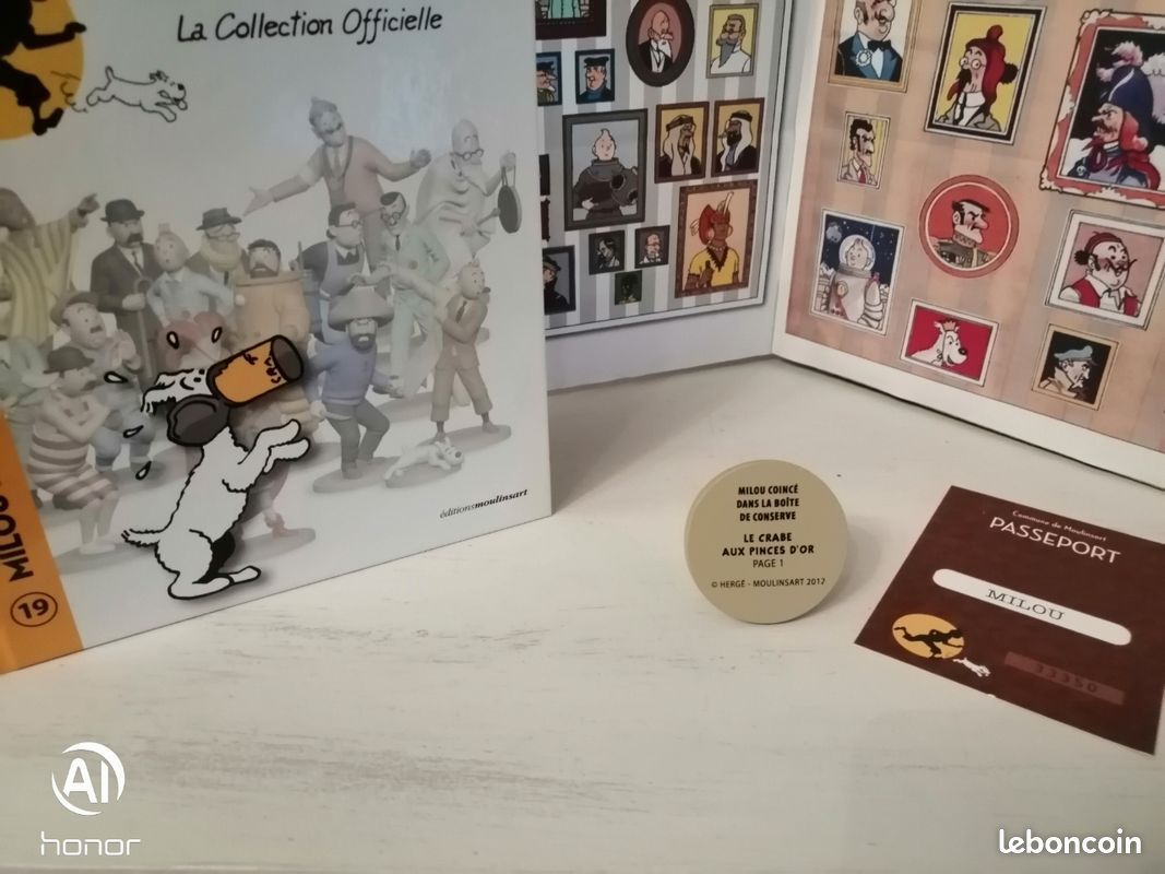 FIGURINE TINTIN COLLECTION officielle n°19 Milou coincé dans une boite