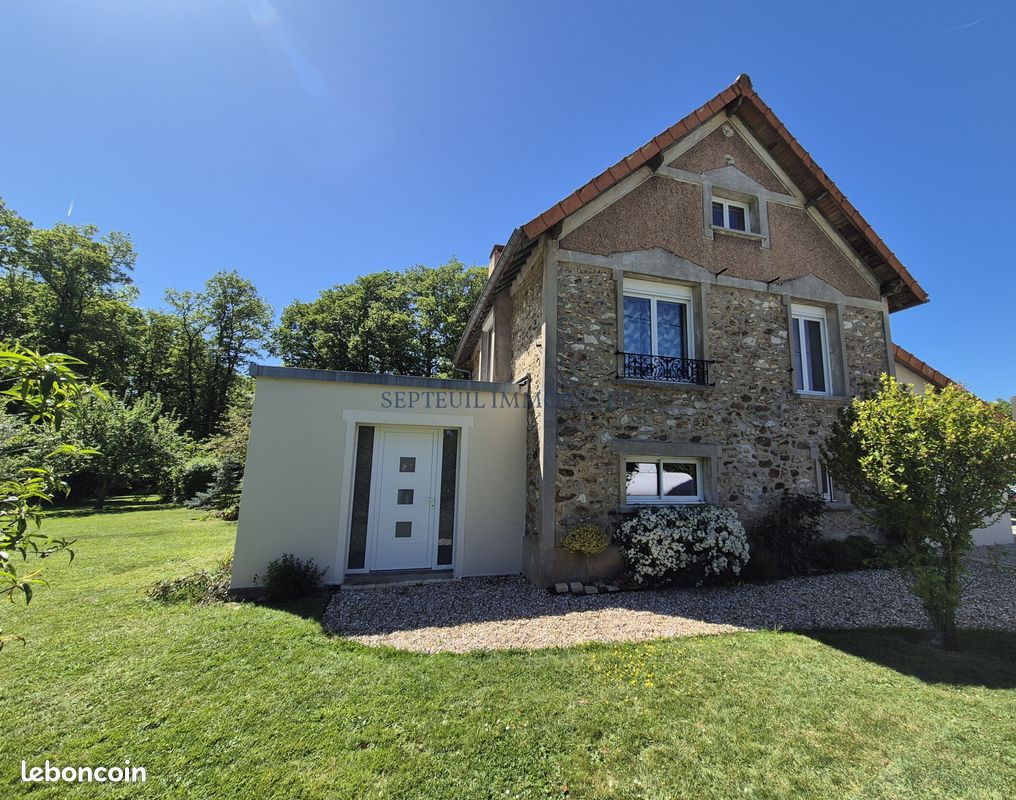Maison 7 pièces 155 m² · à Thoiry · 155 m² · 435 000 €