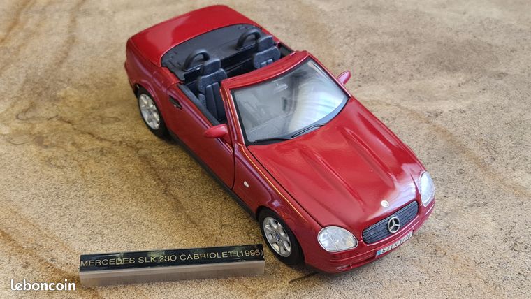 Miniature Maisto Mercedes-Benz SLK 230 – Cabriolet 1996, Gris, échelle 1/18, Sans Boîte, Thaïlande