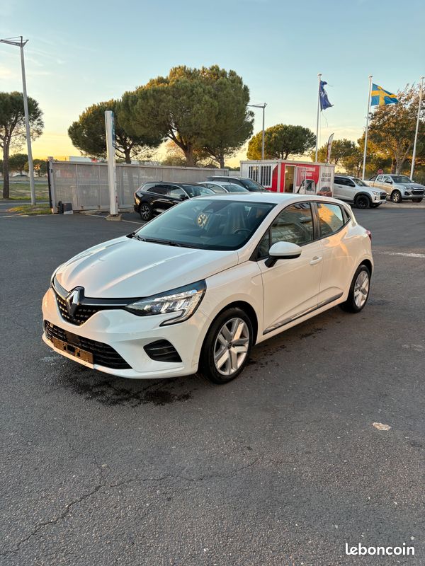 Renault Clio 5 Business 7450  HT TVA récupérable (image 1)