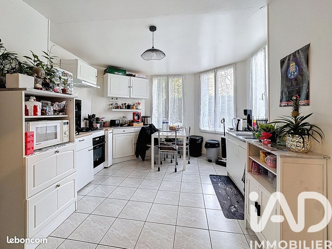 Immeuble 297 m² Bondoufle (image 7)