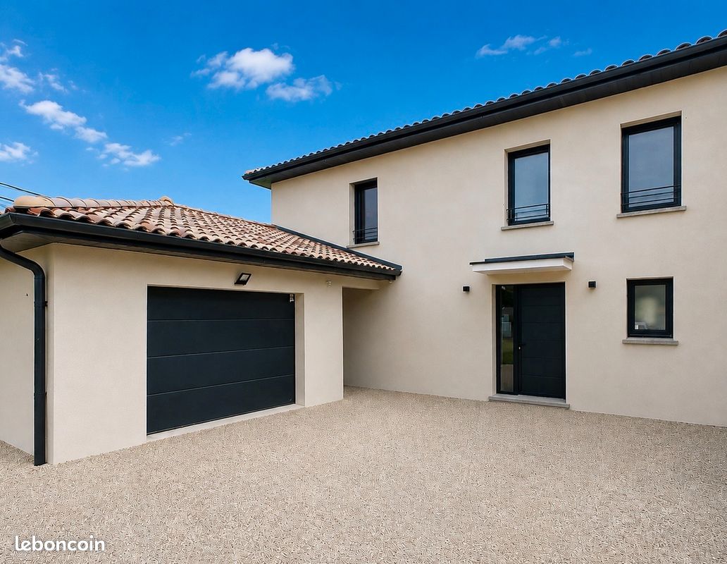 Maison 7 pièces 140 m² · à Fleurie · 140 m² · 439 000 €
