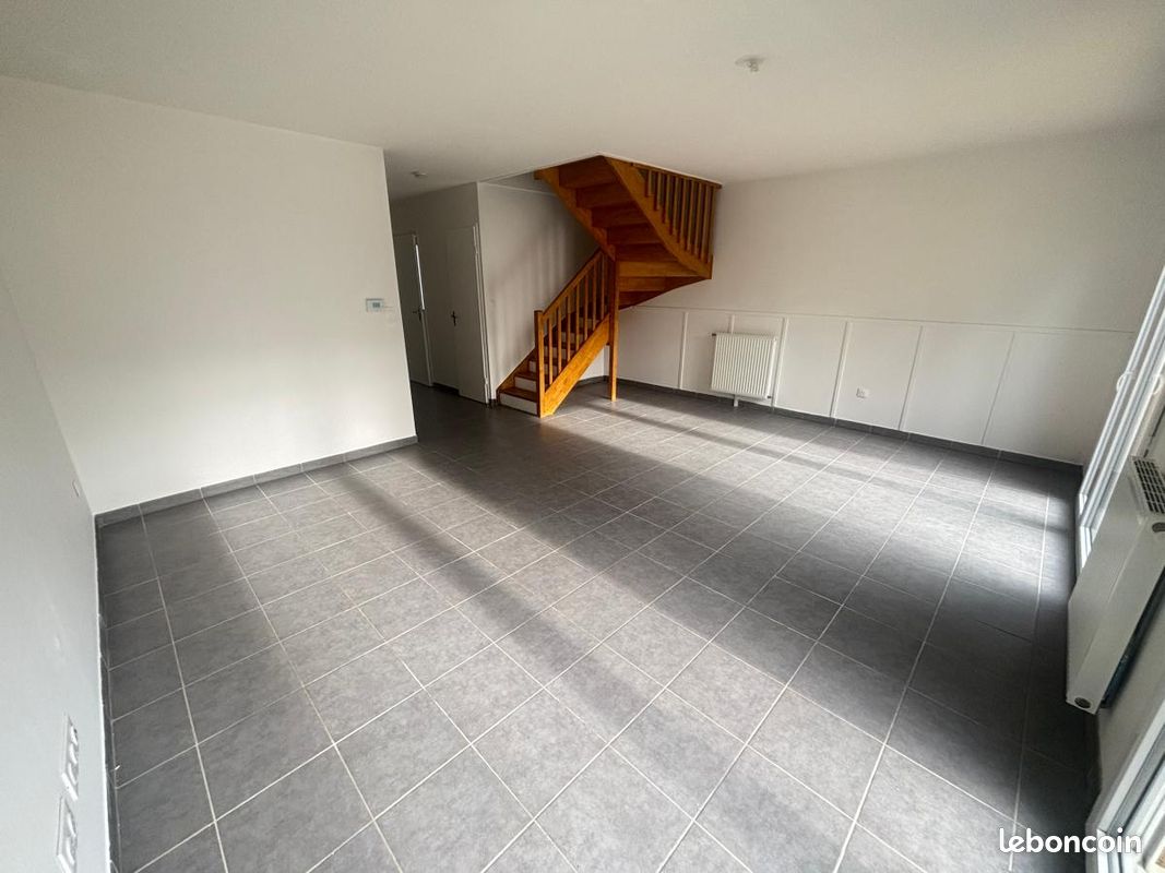 Maison 4 pièces 82 m² · à Frouzins · 82 m² · 855 €/mois