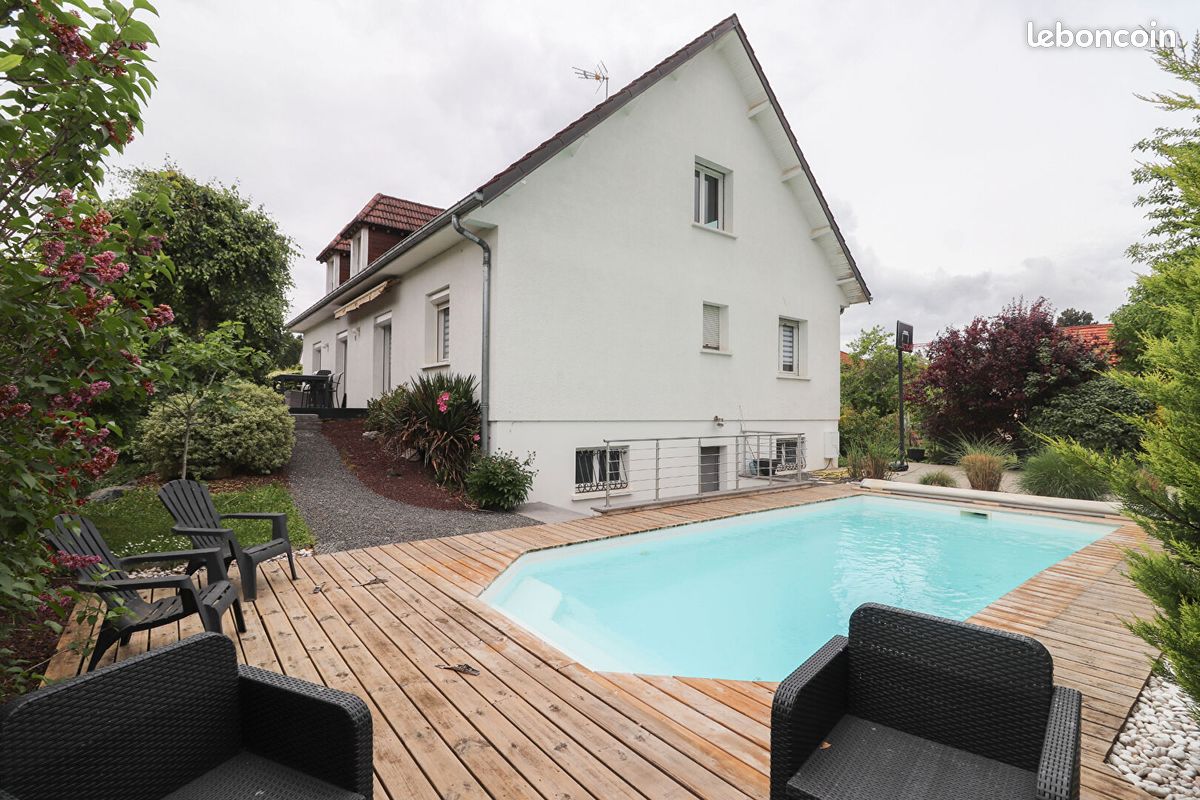 Maison 8 pièces 223 m² · à Fontaine-lès-Dijon · 223 m² · 648 000 €