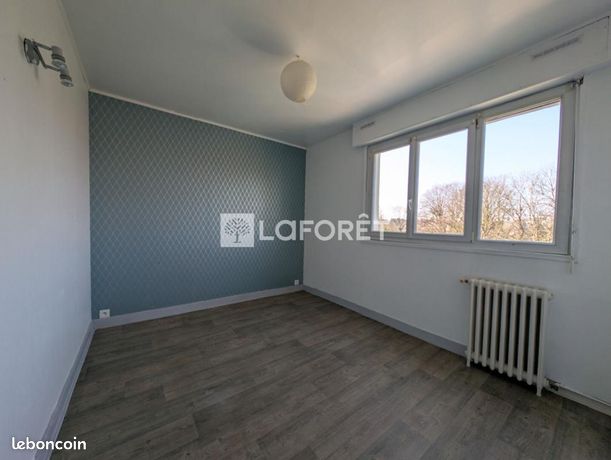 https://img.leboncoin.fr/api/v1/lbcpb1/images/50/36/74/503674aab37df8f5b22afd737dc80bace50c70aa.jpg?rule=ad-image