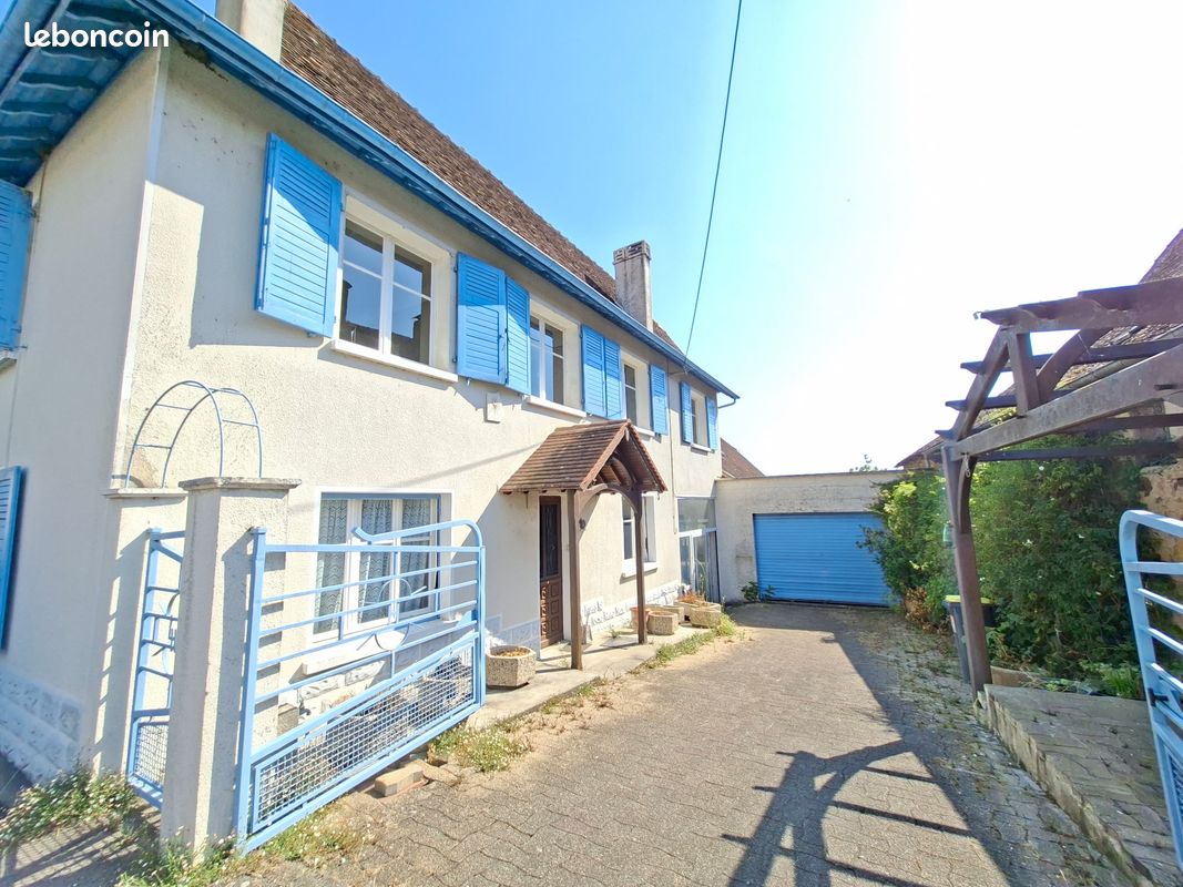 Maison 6 pièces 131 m² · à Lagor · 131 m² · 152 000 €