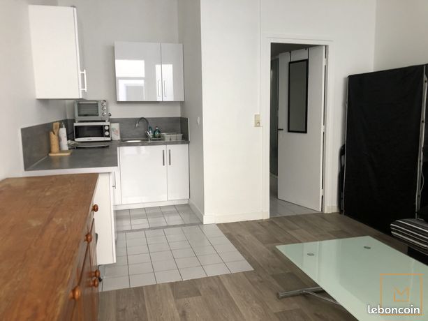 Studio 1 pièce 21 m²