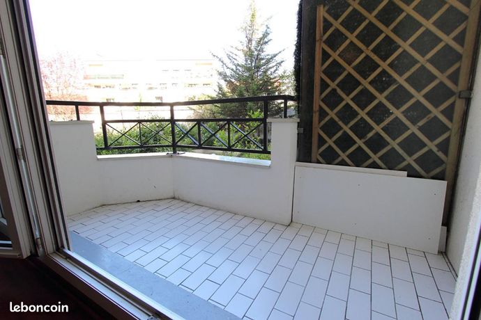 Studio 1 pièce 37 m²