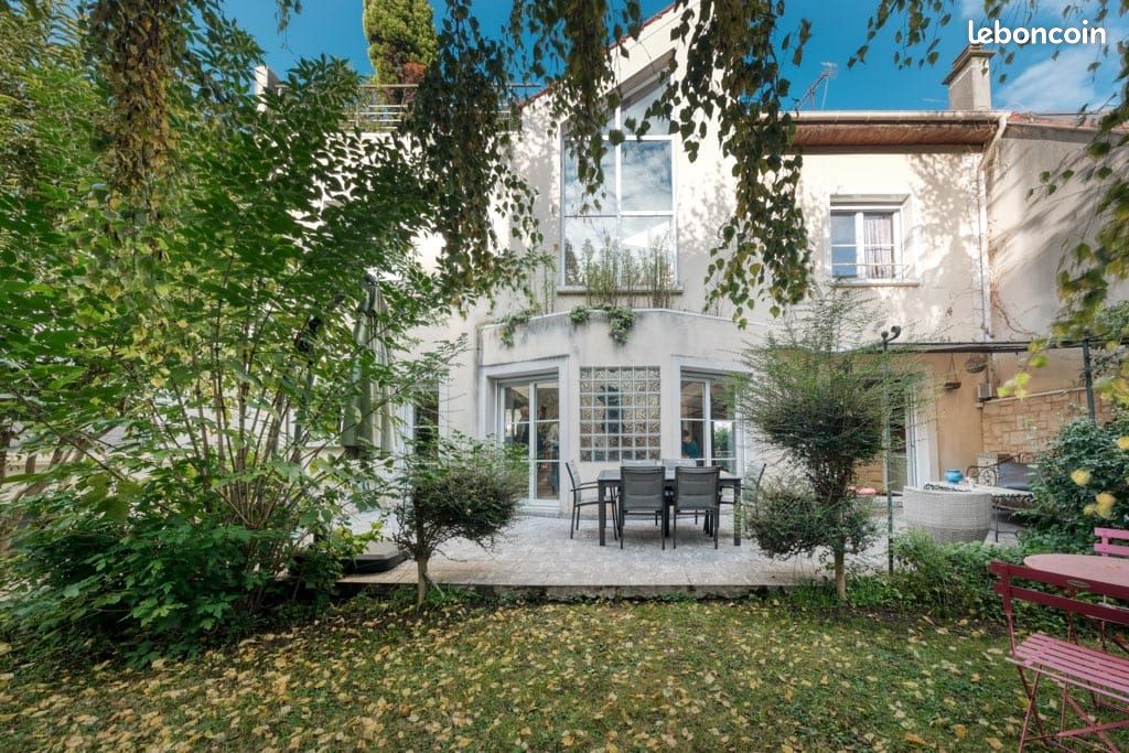 Maison 8 pièces 200 m² · à Paris · 200 m² · 1 030 000 €